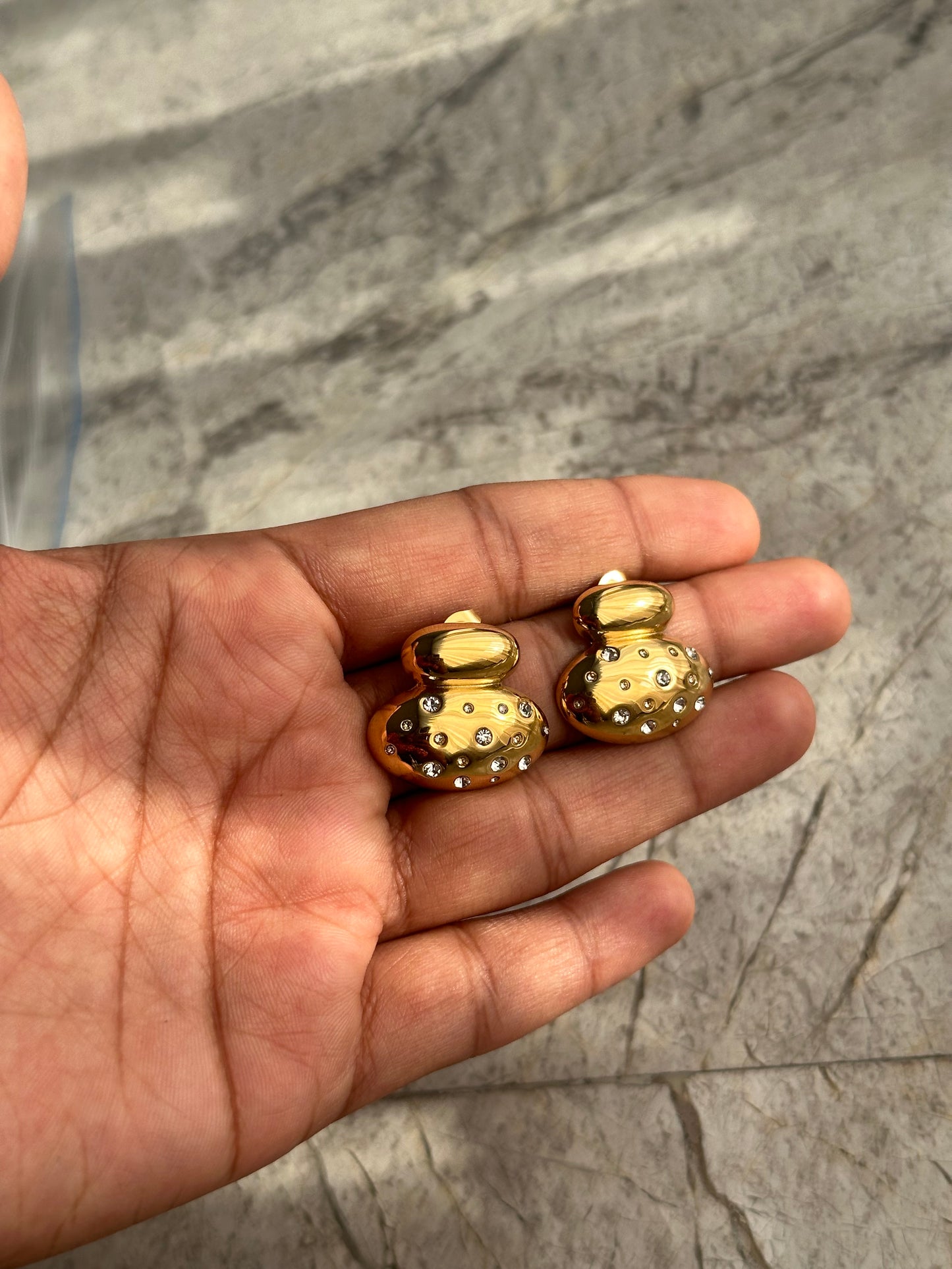 Eight style studs
