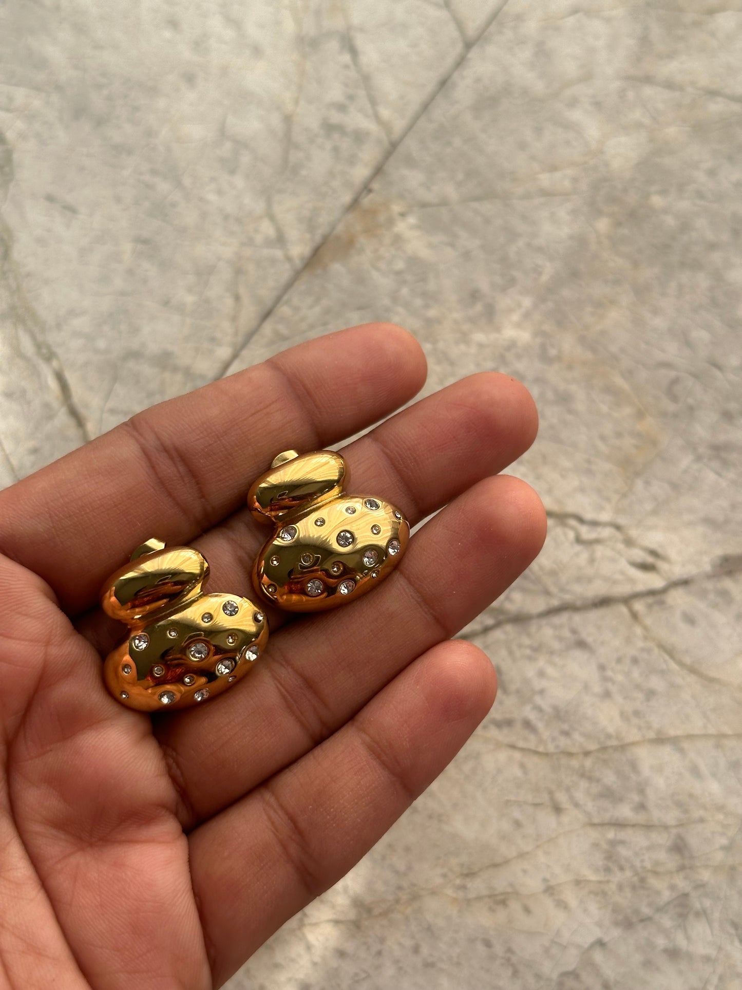 Eight style studs