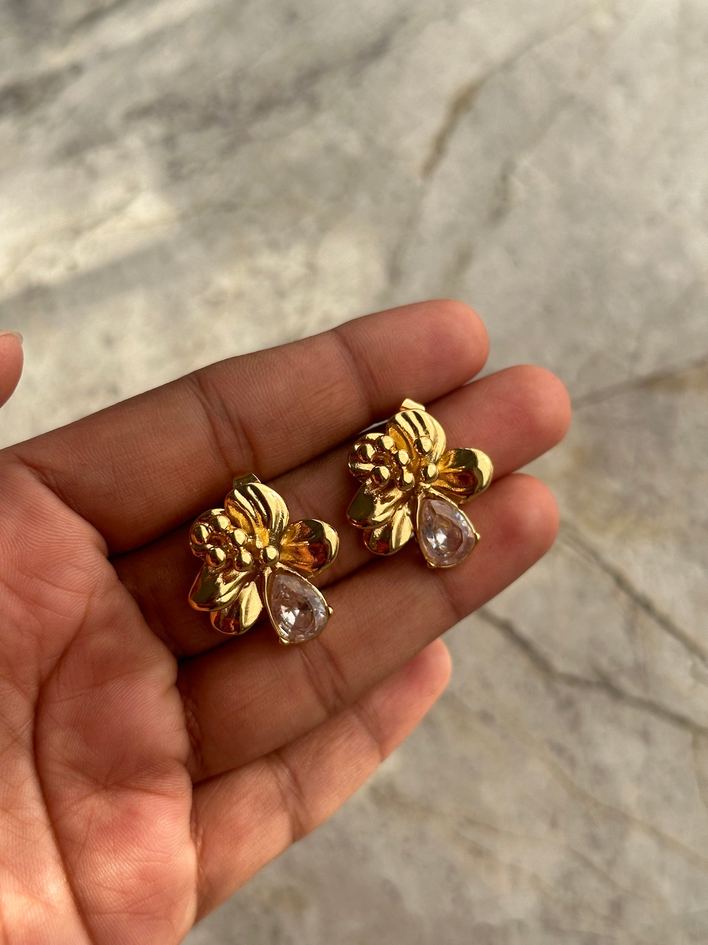 Mini Hibiscus Studs